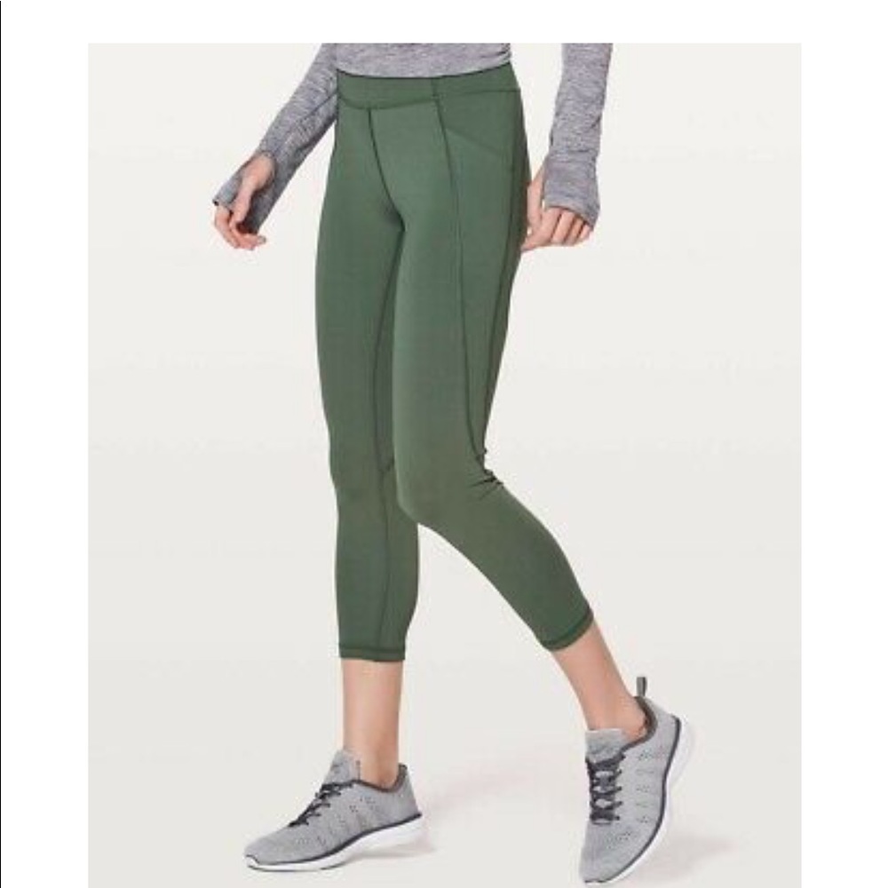 COPY - Lululemon Time to Sweat Crop 23”